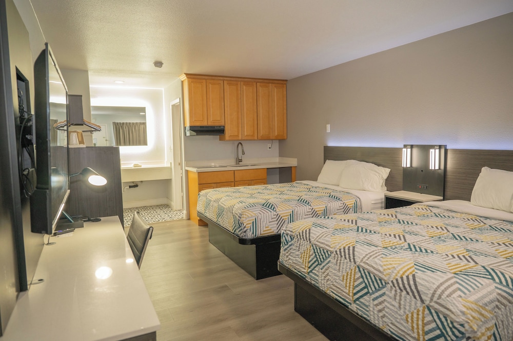 Motel 6 Soledad CA - photo 20