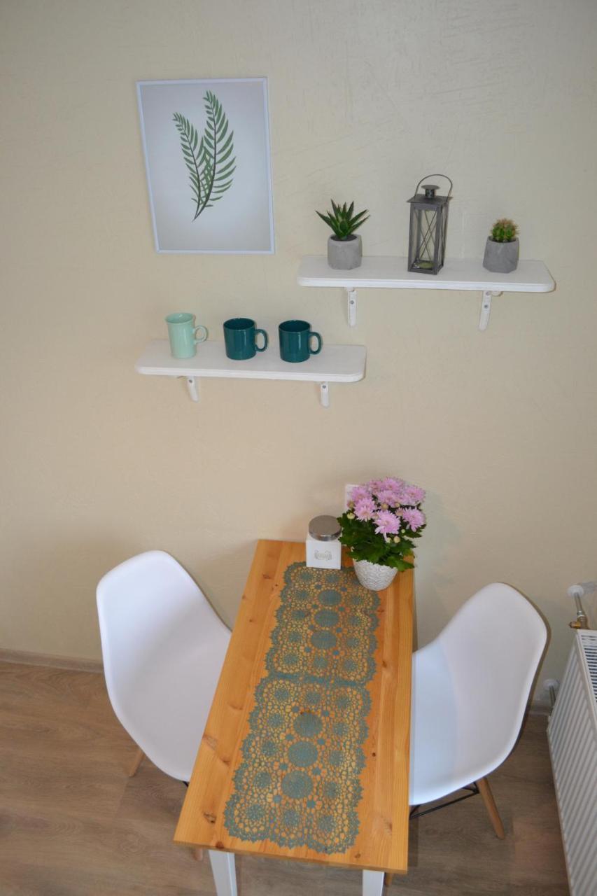 Sunny Apartment 7 Min with Tram To the Old Town