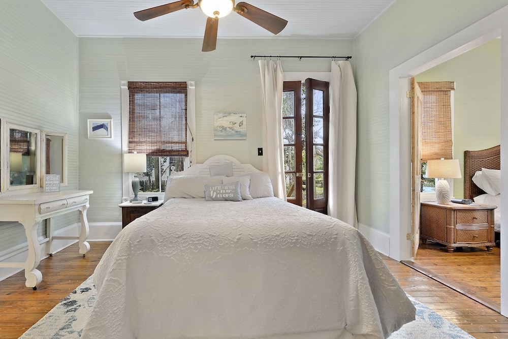 Carroll House Cottages - featured photo