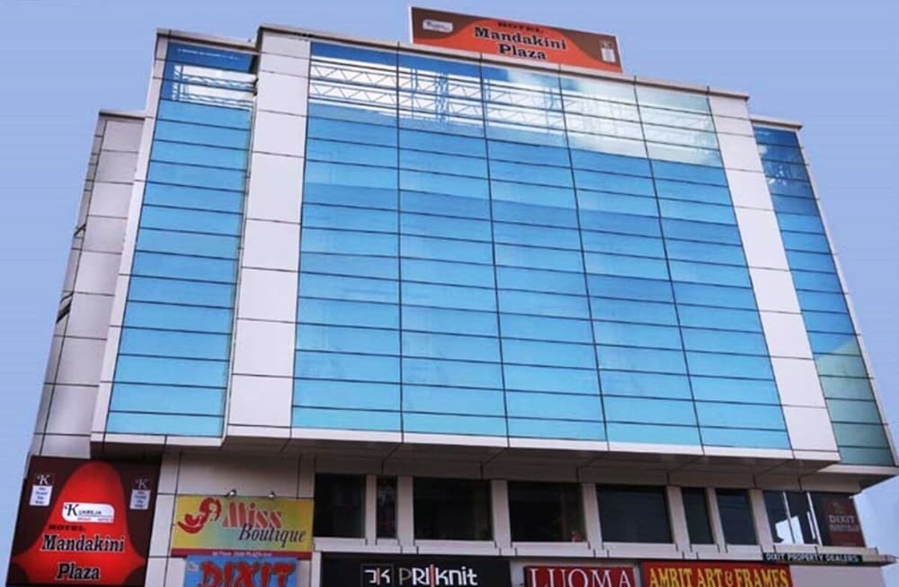 Hotel Mandakini Plaza in Kanpur, India