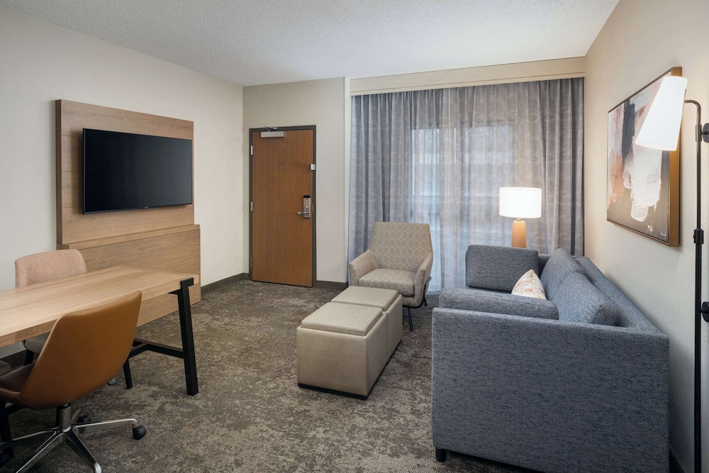 Embassy Suites by Hilton Charleston Airport Convention Ctr - photo 18