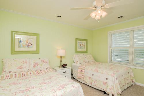Into The Mystic by Oak Island Accommodations - photo 41