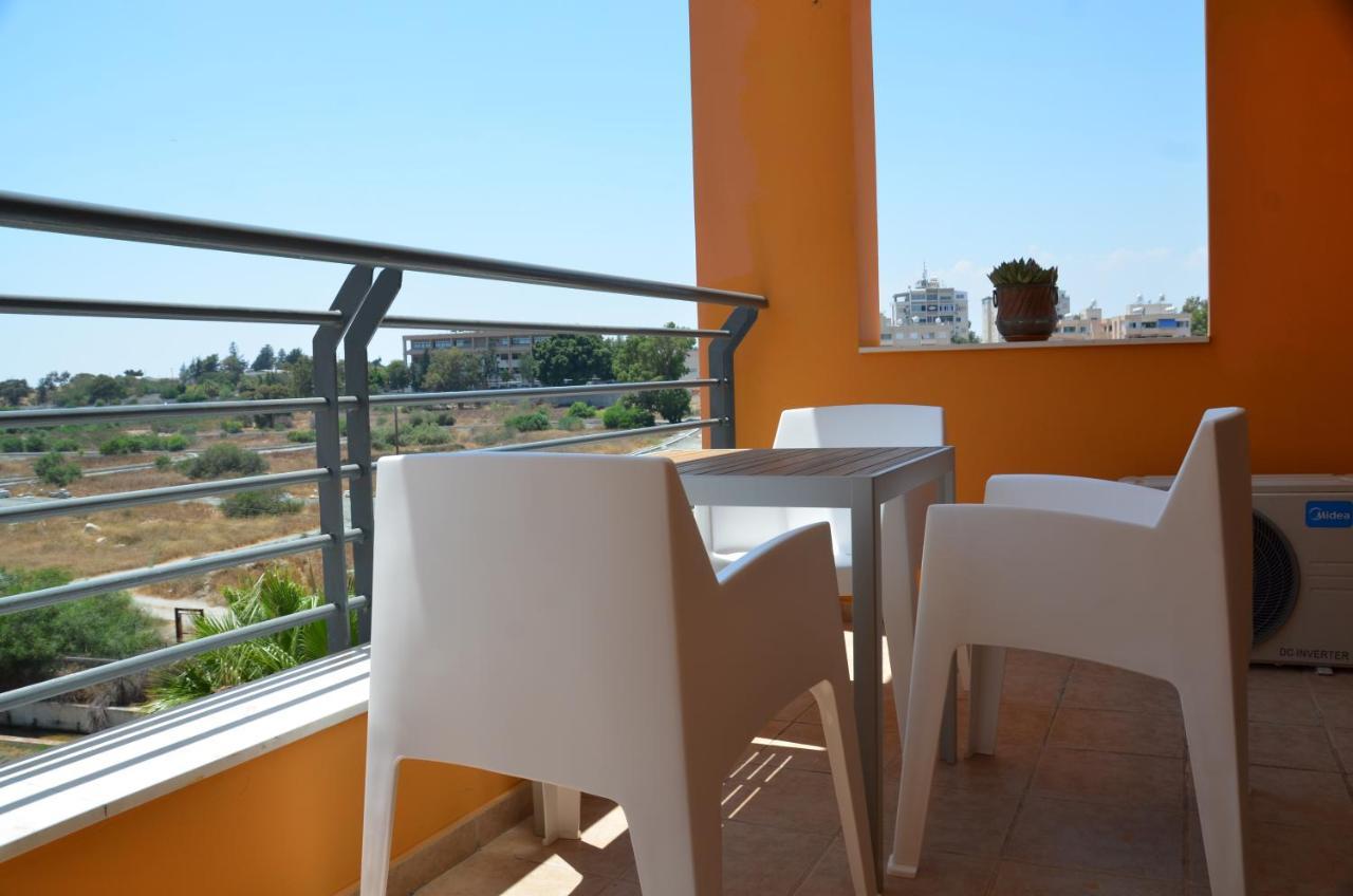 Mirabella Mackenzie 1 Bedroom Flat Near the Sea