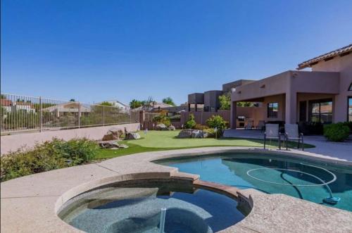 Spacious Mesa home with stunning views — 4-Star Luxury Hotel in Mesa, United States