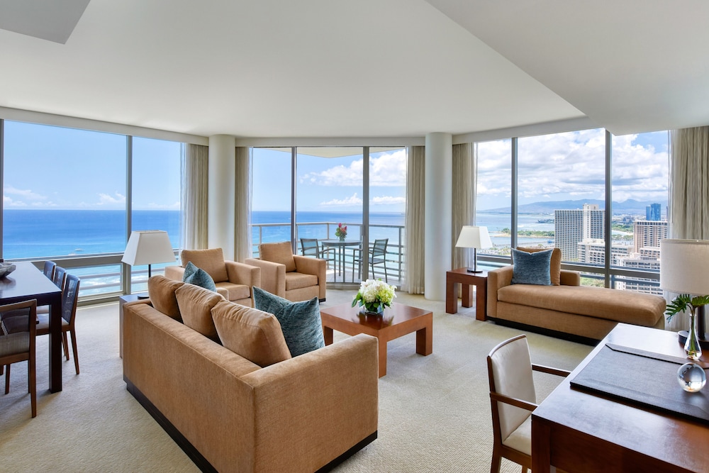 Ka Laʻi Waikiki Beach LXR Hotels & Resorts - photo 66