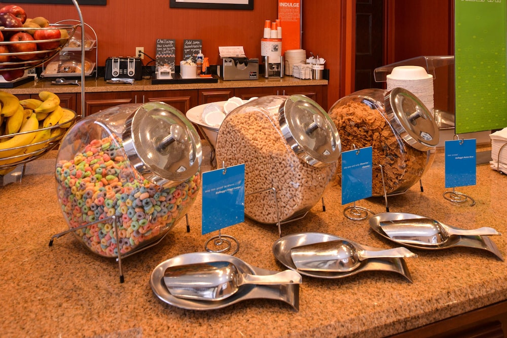 Hampton Inn by Hilton Litchfield - photo 46