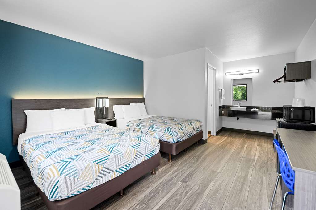 Motel 6 Monterey CA - photo 18