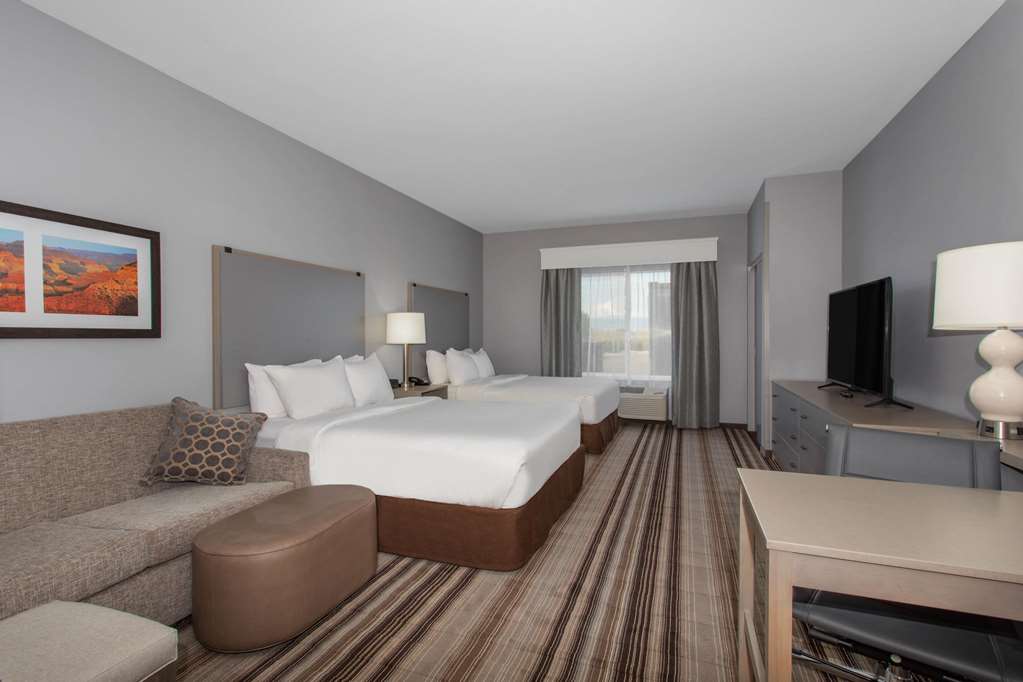Hawthorn Suites By Wyndham Loveland - photo 13