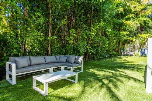 Villa Loggia Oasis Luxurious 6BD 7BA with Resort Style Pool - photo 73
