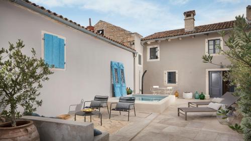Charming villa in Radetići — 4-Star Luxury Hotel in Tinjan, Croatia