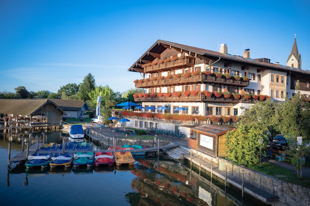 Seehotel Wassermann — hotel in Seeon-Seebruck