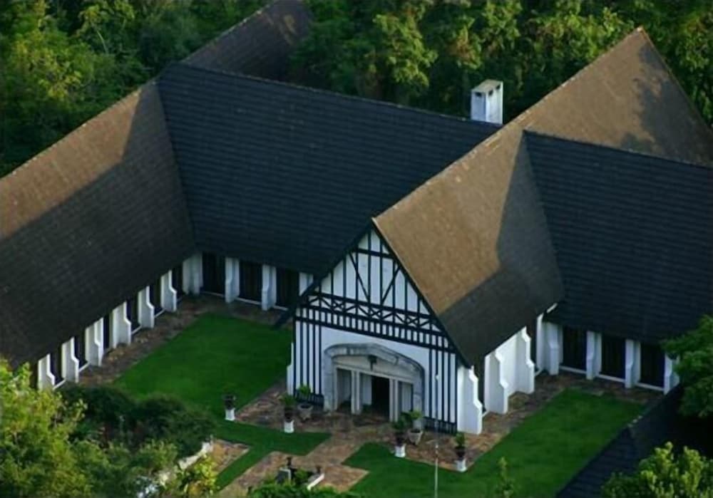 Kilmorna Manor Guest House and Private Nature Rese — 5-Star Luxury Hotel in Nelspruit, South Africa