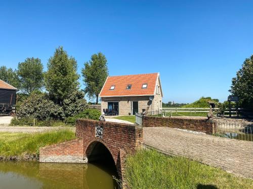 Landelijk gelegen vakantiehuis Torenzicht OK38 — hotel in Oostkapelle