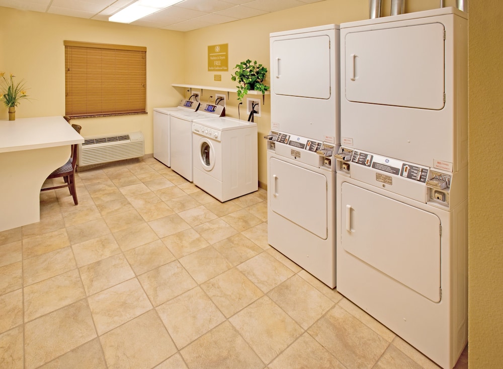 Candlewood Suites Bellevue by IHG - photo 27