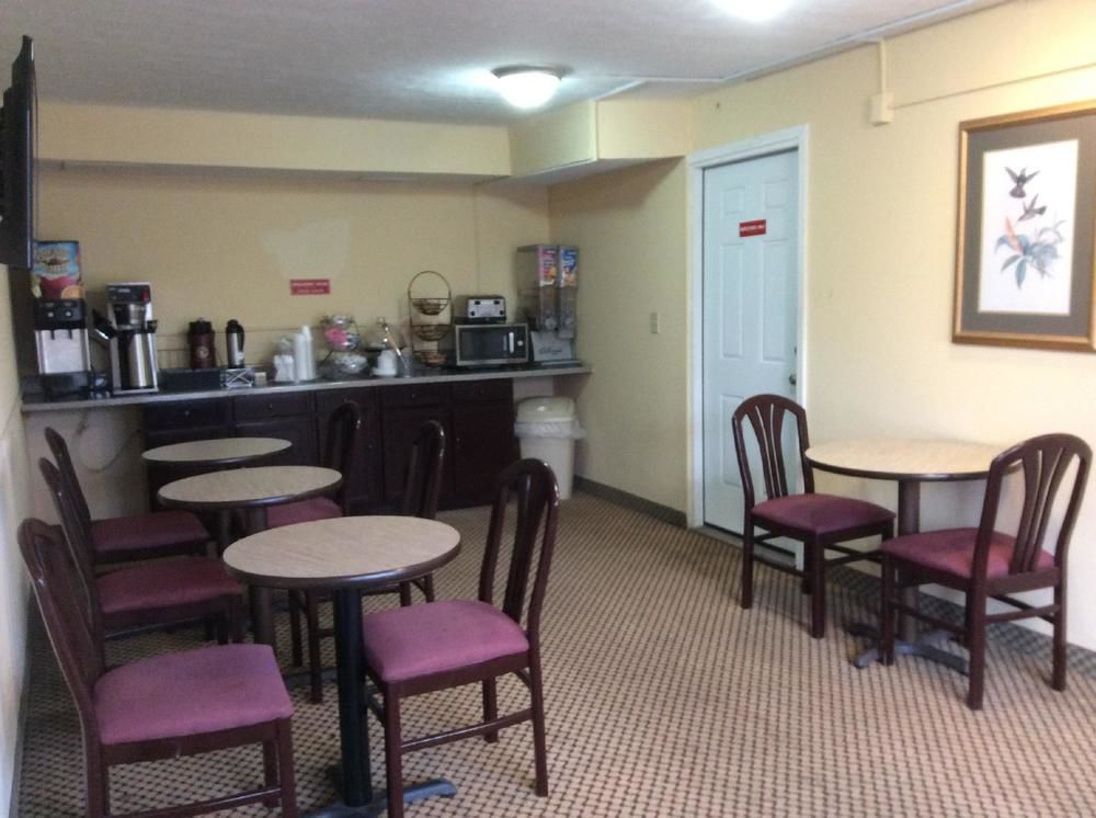 Travelodge Columbus East Near Reynoldsburg - photo 21