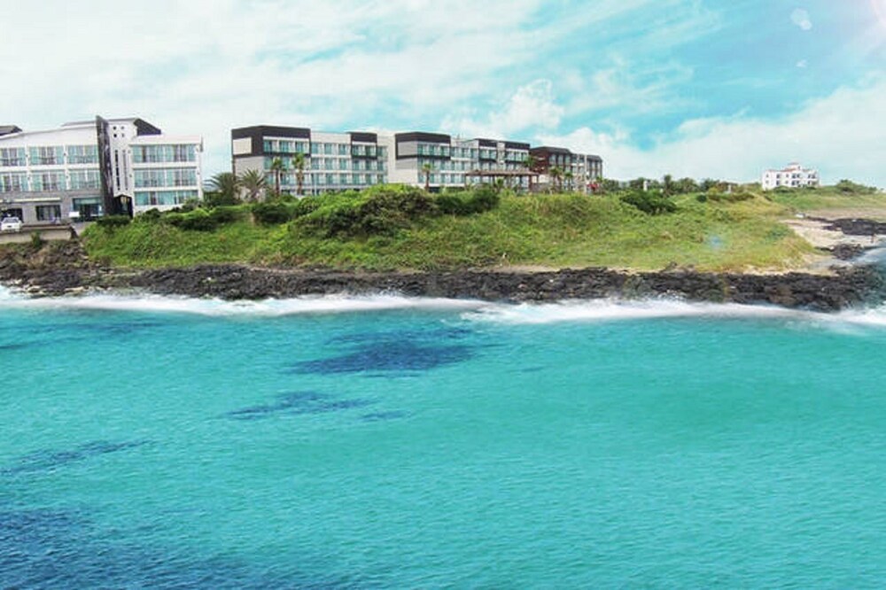 Spring and Autumn Resort Jeju — hotel in Seogwipo