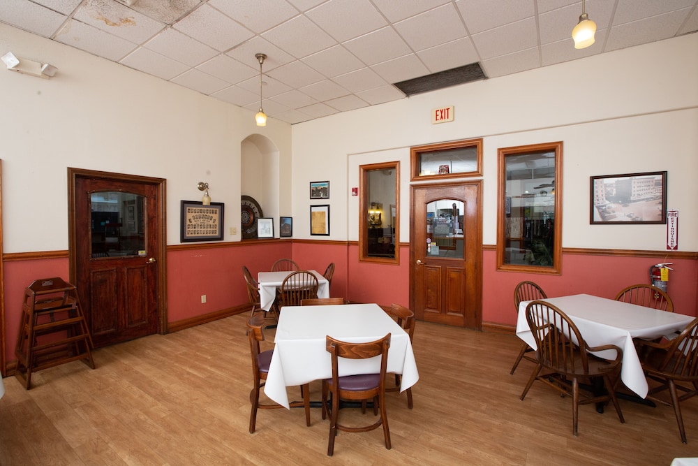 Rialto Hotel - photo 19