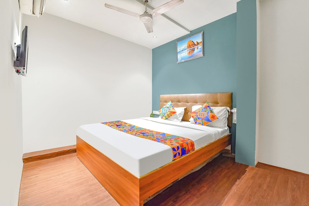 Fabhotel Nidhivan in Surat, India