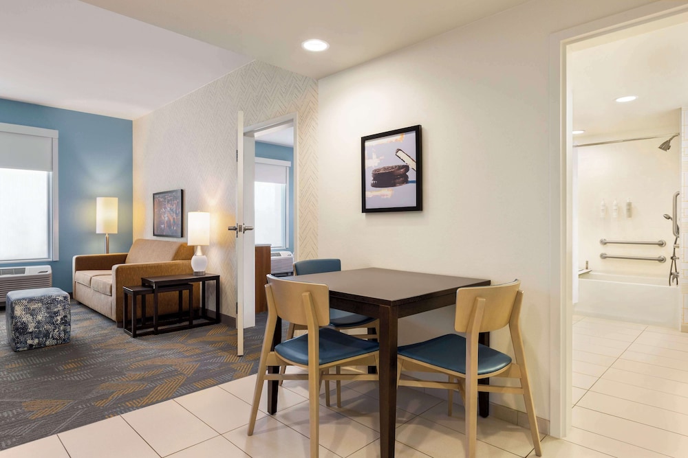 Home2 Suites by Hilton York - photo 20