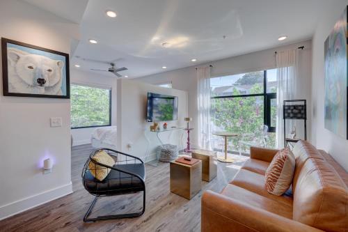 H 1St Fl Adj — 4-Star Luxury Hotel in Wilmington, United States