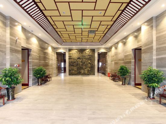 Baguo Garden Hotel - last minute hotel in Chongqing