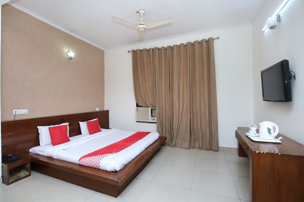 Oyo 23580 Hotel The Grand — Nalagarh — photo 3