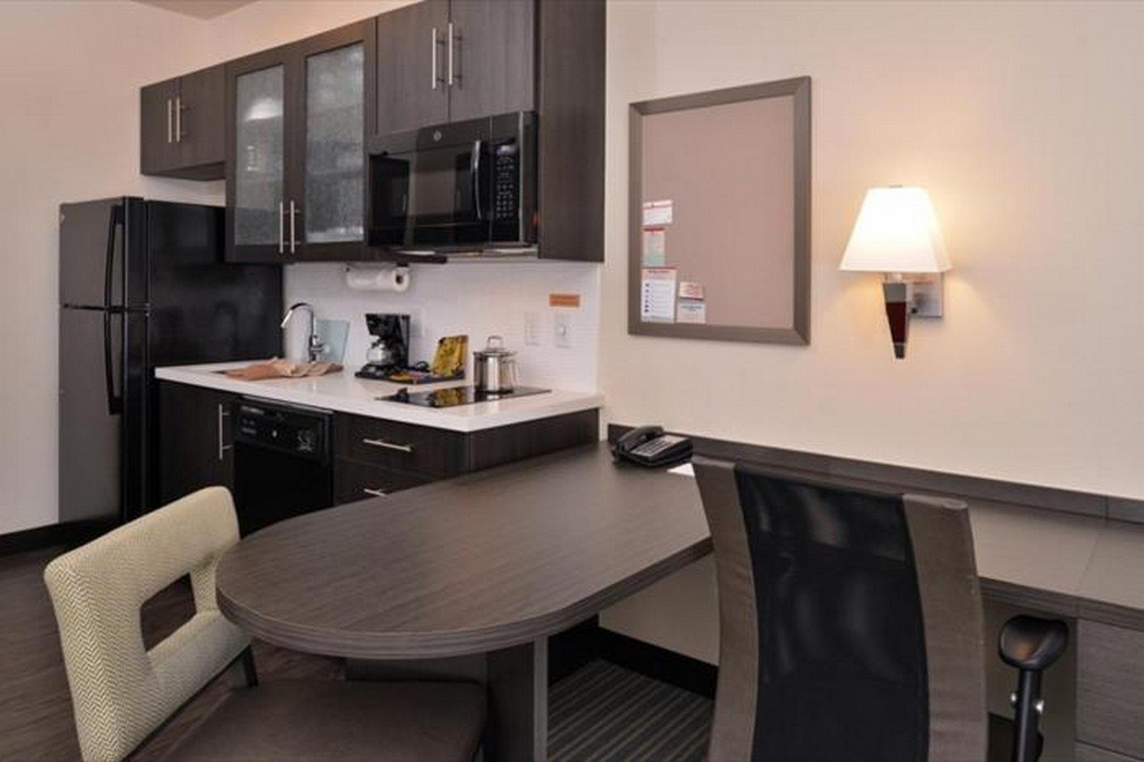 Candlewood Suites Austin Airport - photo 11