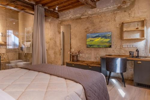 Truffle House Tuscany Tuber Melanosporum Vitt — 4-Star Luxury Hotel in Montepulciano, Italy