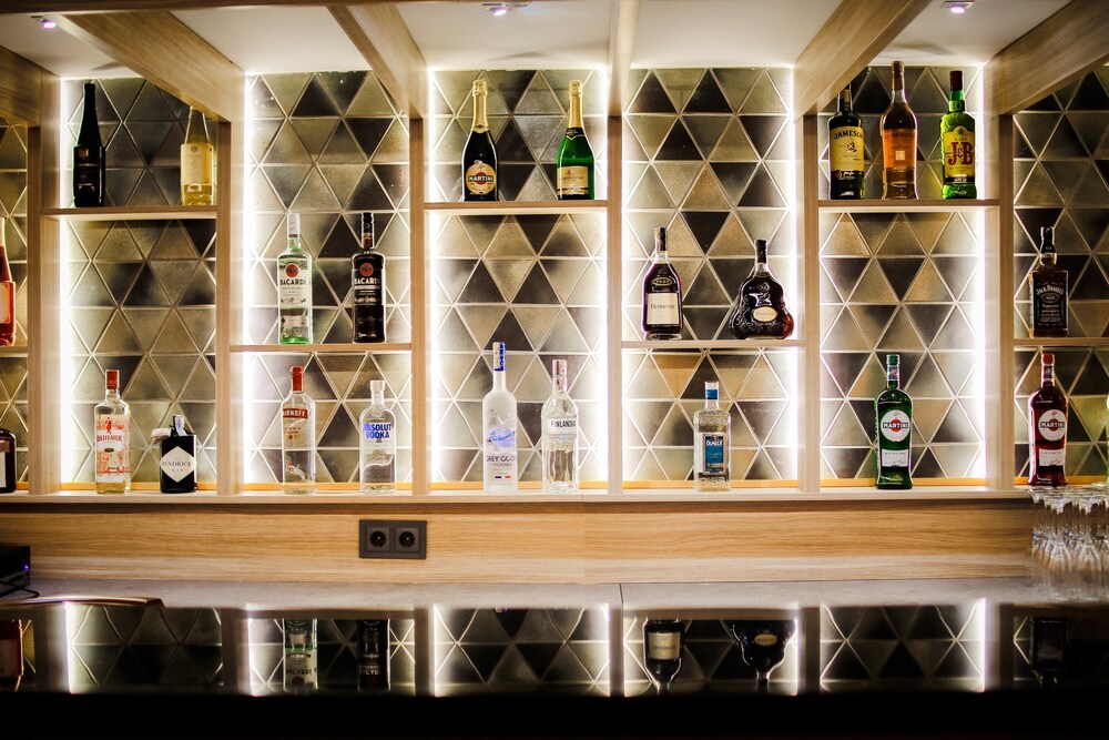 Hotel Bar