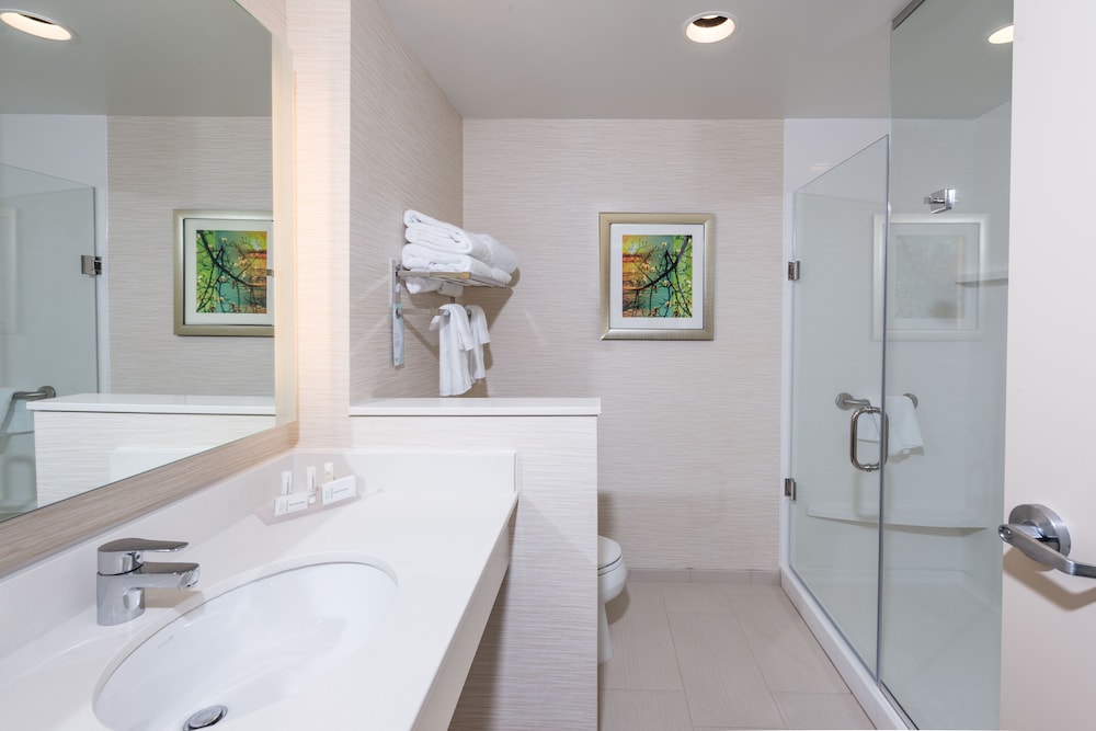 Fairfield by Marriott Inn & Suites Plymouth White Mountains - photo 21