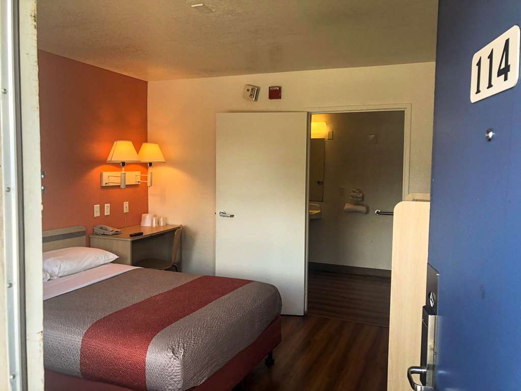 Motel 6 Jacksonville FL Orange Park - photo 22