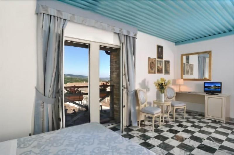 Raffaello - carbon neutral hotel in Urbino
