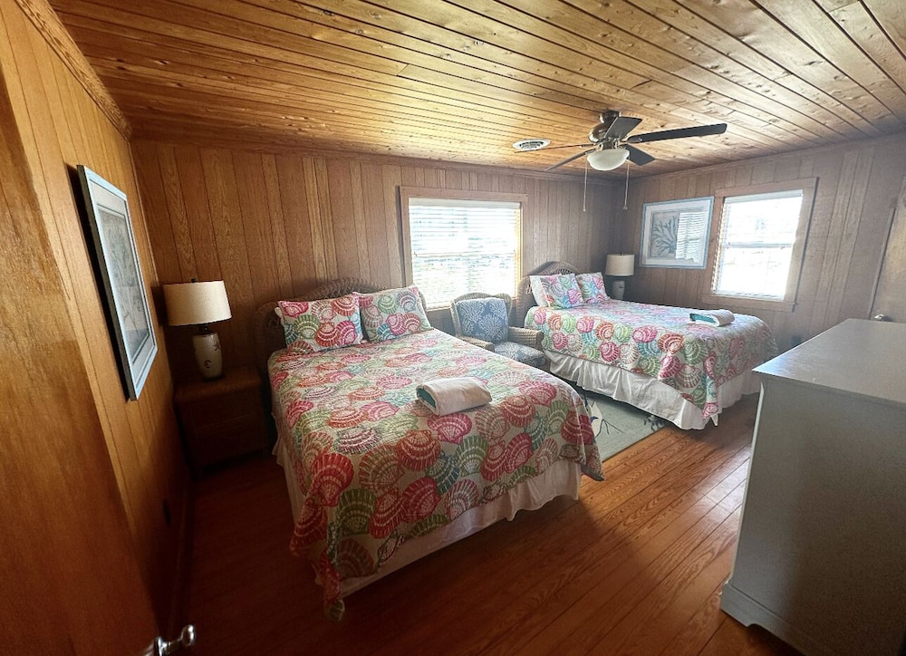 SandSpur Ocean Cottages - photo 18