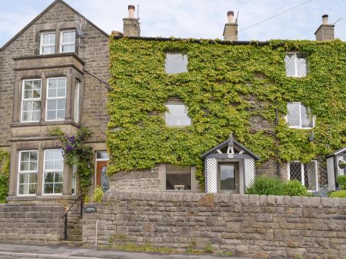 Easter Cottage — 4-Star Luxury Hotel in Hope Valley, United Kingdom