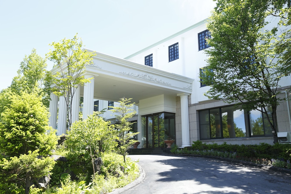 Hotel Colosseum Inn Tateshina in Okazaki, Japan