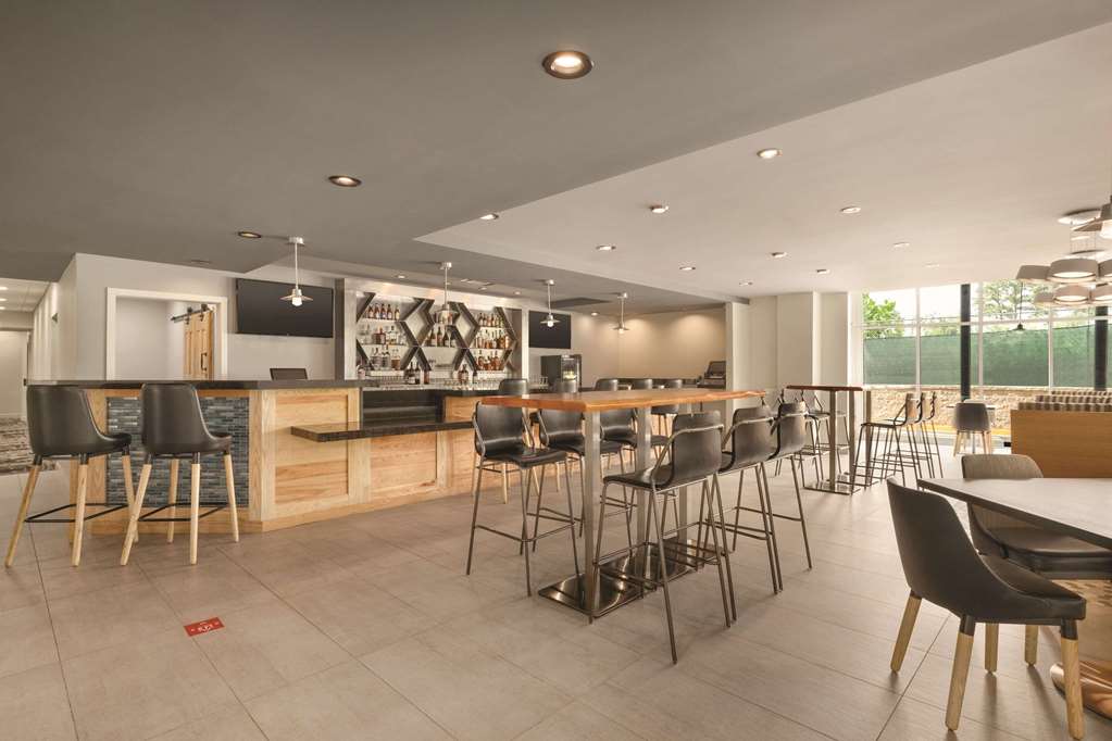 Radisson Hotel Atlanta Airport - photo 25