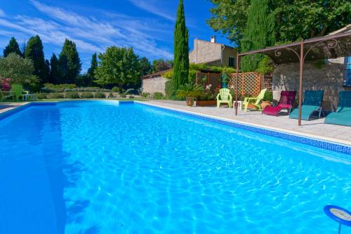 Provence Cool Piscine Privee Vous Etes Les Seuls Vacanciers Presents — hotel in Visan