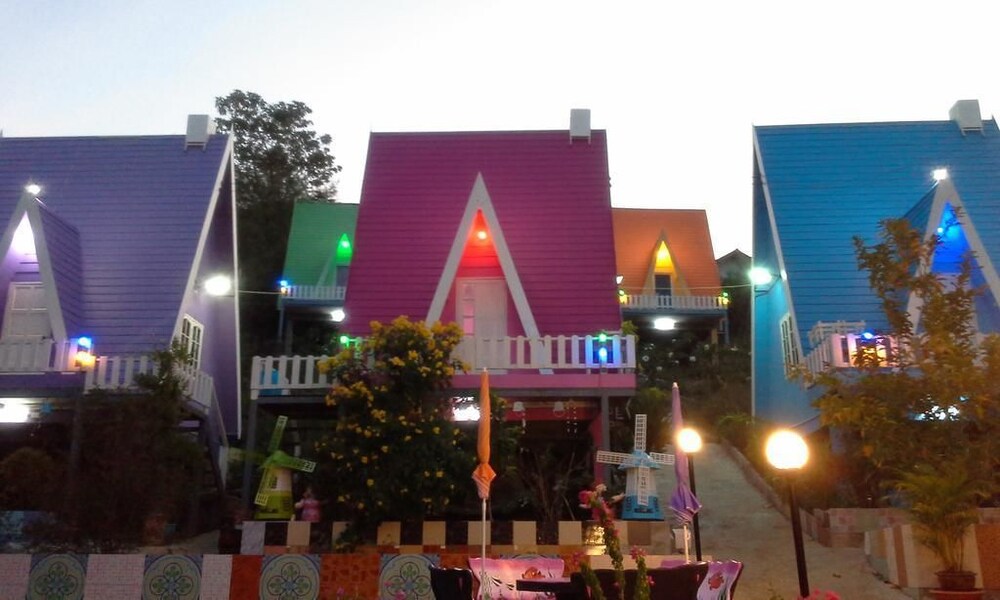 Buachompoo Resort Koh Sichang — hotel in Ko Si Chang