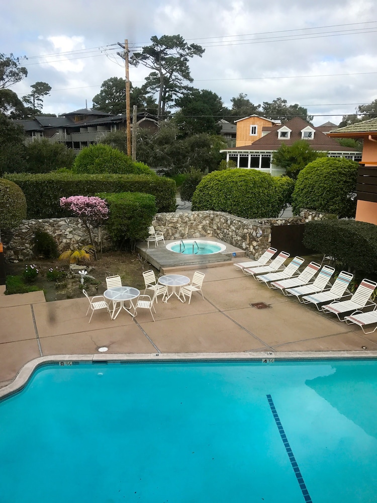 Monarch Resort - photo 19