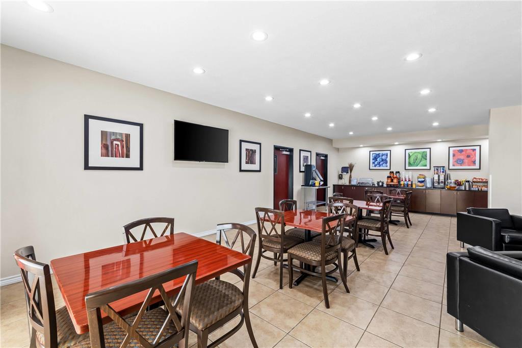 Days Inn by Wyndham Rockdale Texas - photo 10