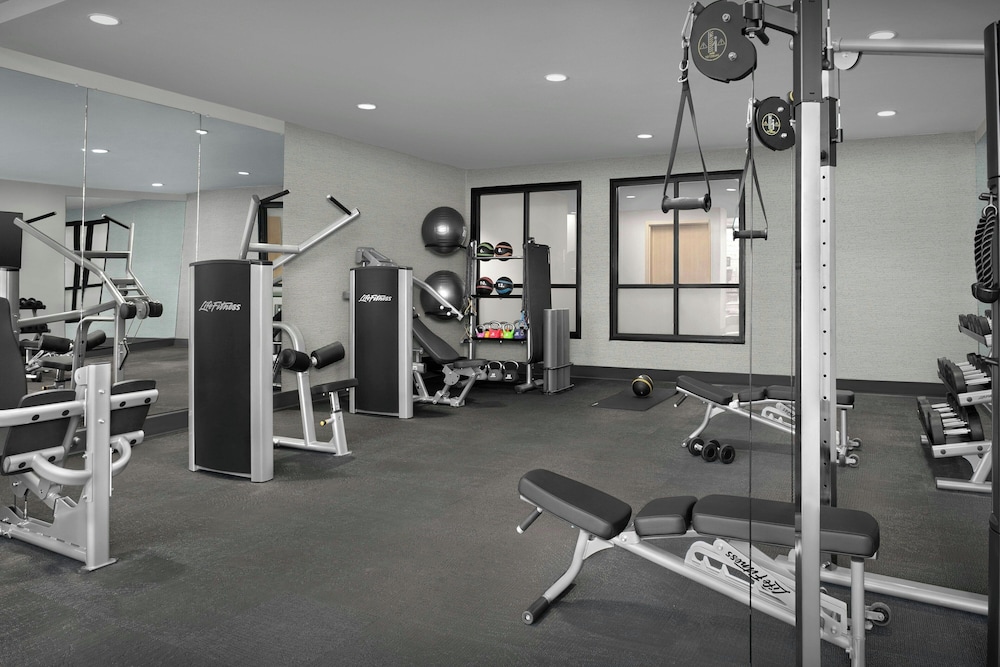 TownePlace Suites by Marriott Paris - photo 24