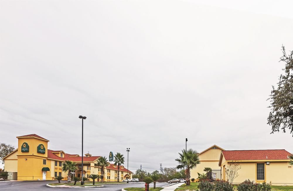 La Quinta Inn San Antonio AlamoDome South - photo 19