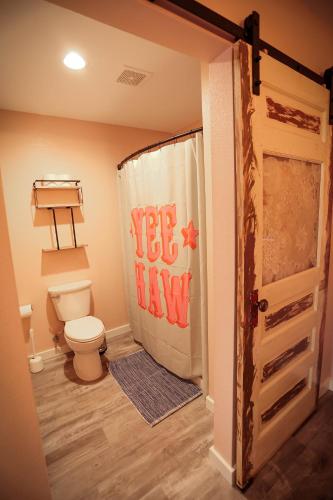 The Blue Buffalo Motel - photo 48