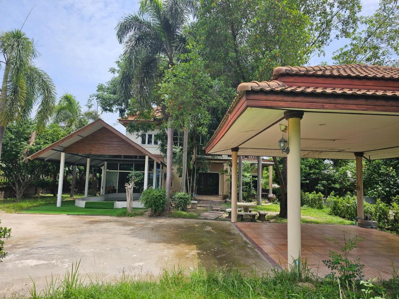 Poolvilla Armthong Home — 4-Star Luxury Hotel in Nakhon Nayok, Thailand