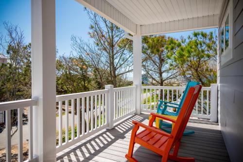 All Decked Out by Oak Island Accommodations - photo 42