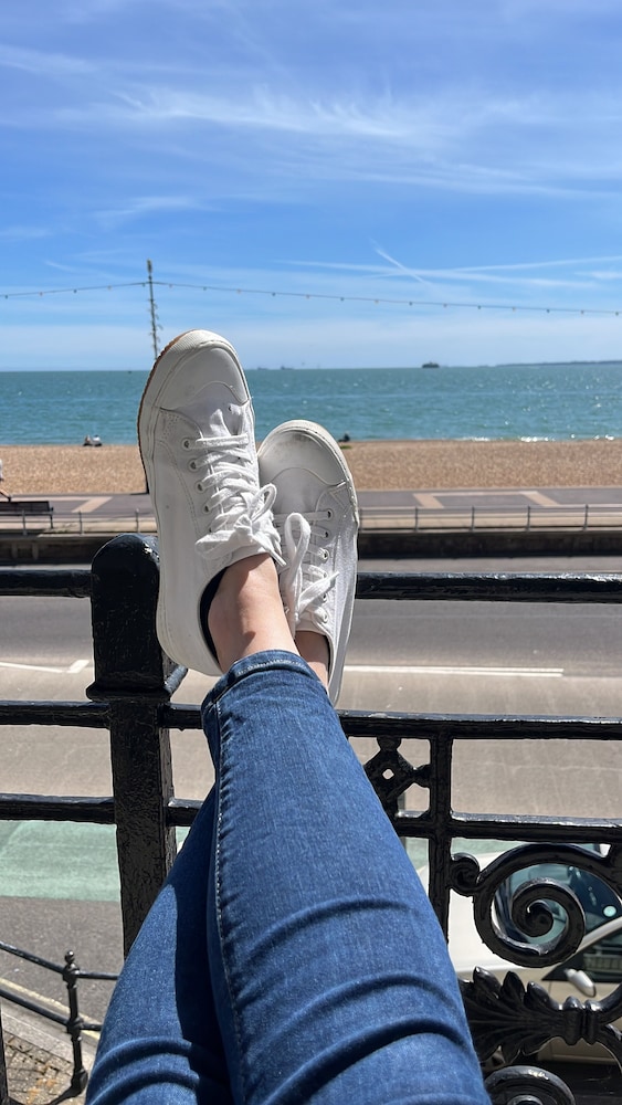 Luxury on the beach — 4-Star Luxury Hotel in Portsmouth, United Kingdom