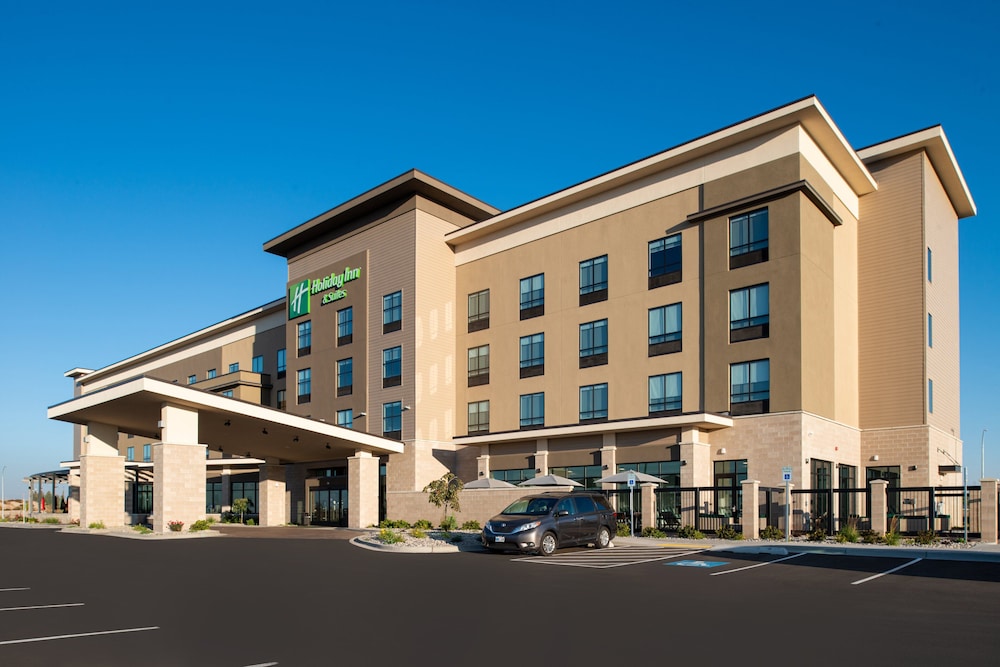 Holiday Inn & Suites Idaho Falls by IHG - photo 63