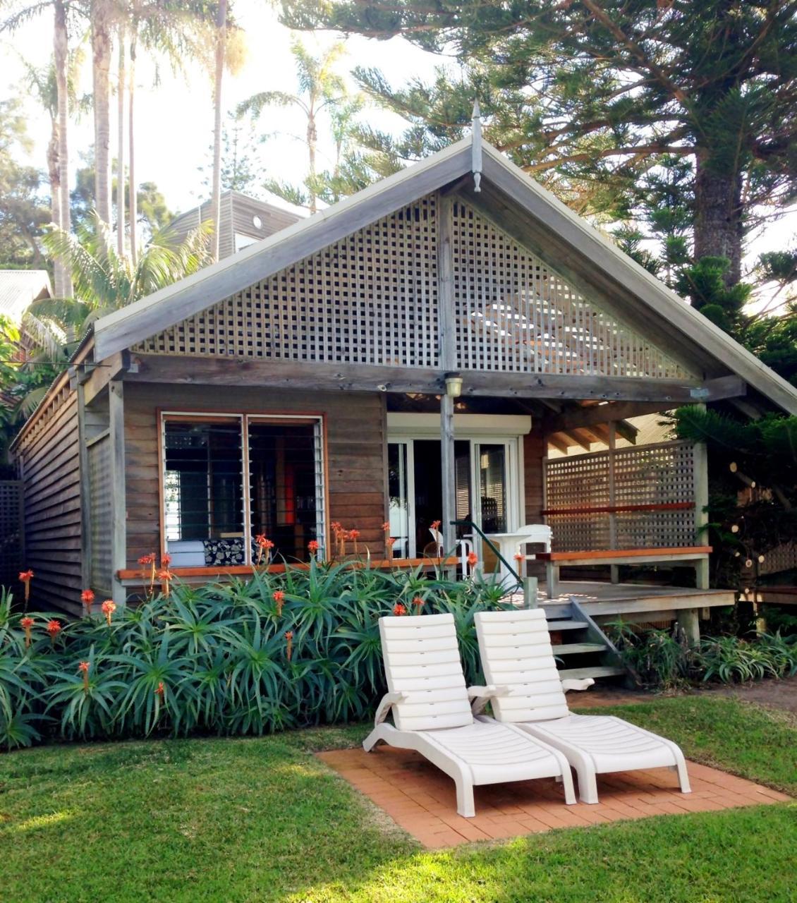 Kims Beachside Retreat — The Entrance — photo 3