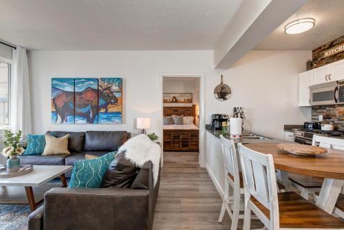 Stillwater 7072 by Moose Management - photo 16