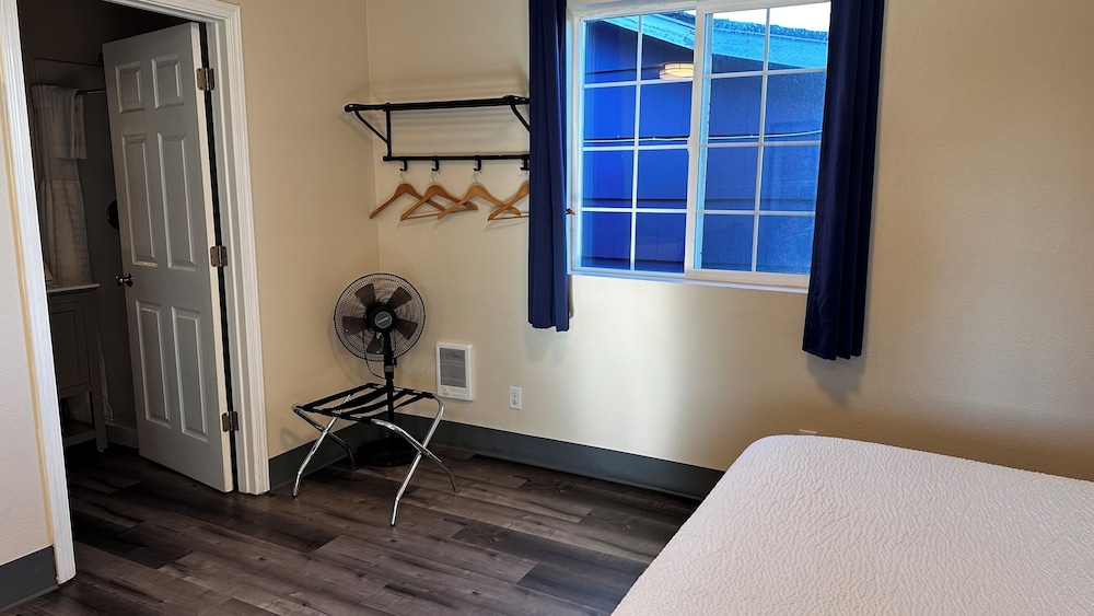 The Coastal Inn and Suites - photo 68